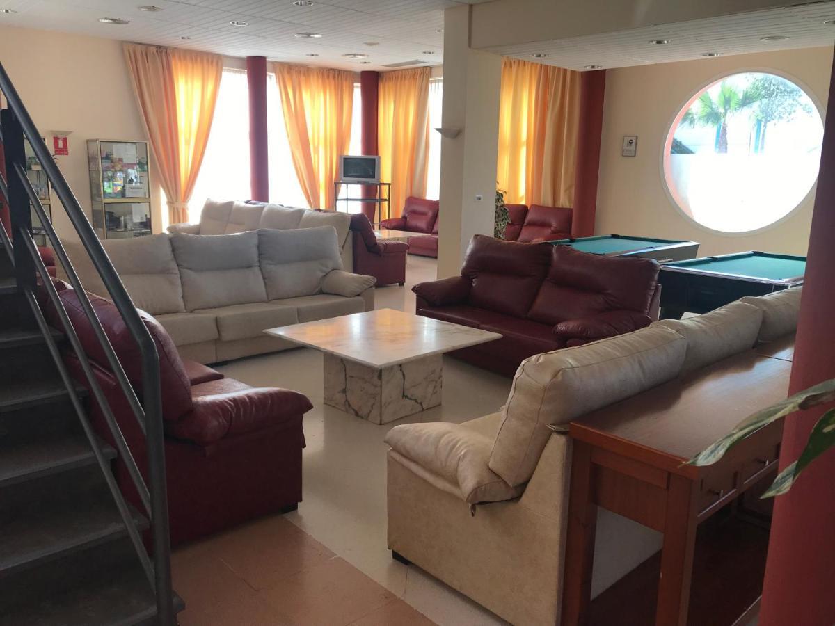 Hotel Jm Jardin De La Reina Guillena Екстер'єр фото