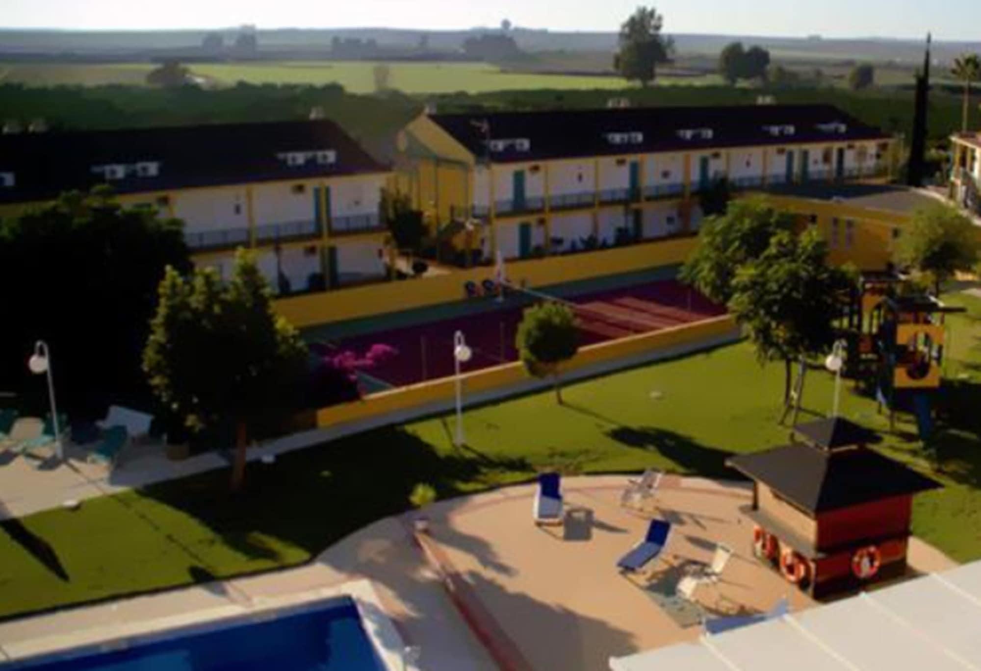Hotel Jm Jardin De La Reina Guillena Екстер'єр фото